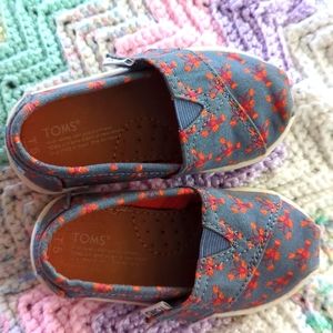 Toddler TOMs lobster denim shoes (size T5)